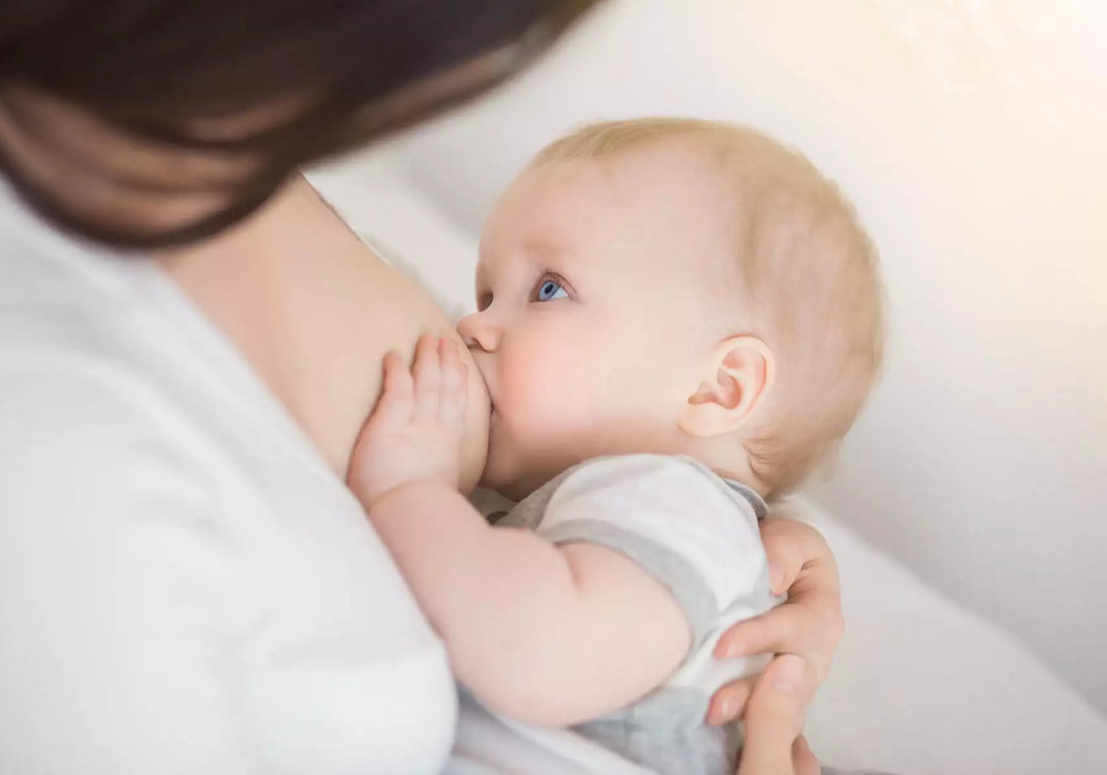 The Benefits of Breastfeeding for Both Mother and Baby: Everything You Need to Know